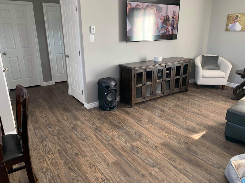 Luxury vinyl plank
